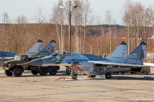 Muc kich MiG-29SMT, Su-34 Khong quan tap tran ban ten lua-Hinh-4